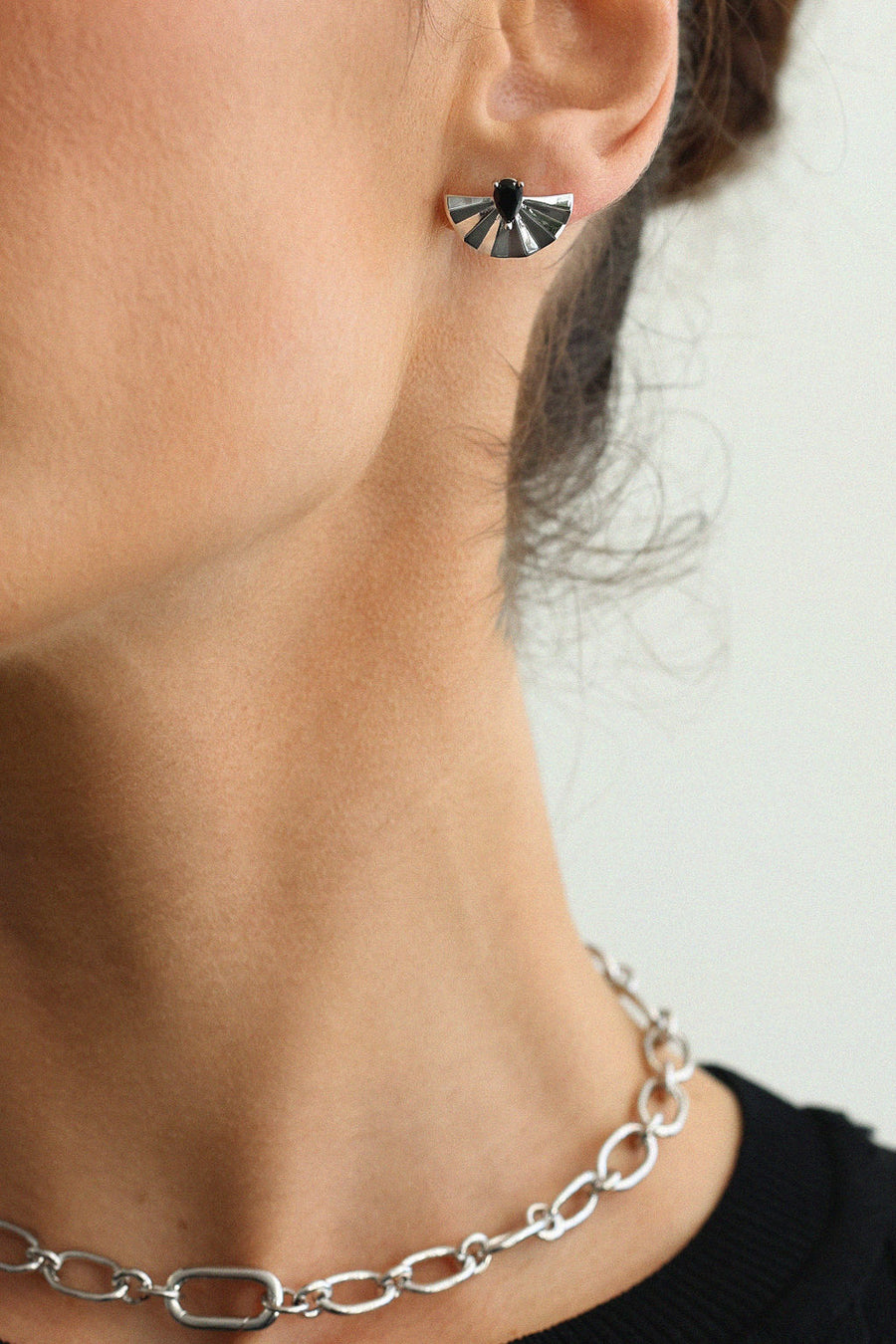 Señorita Earrings (Black)