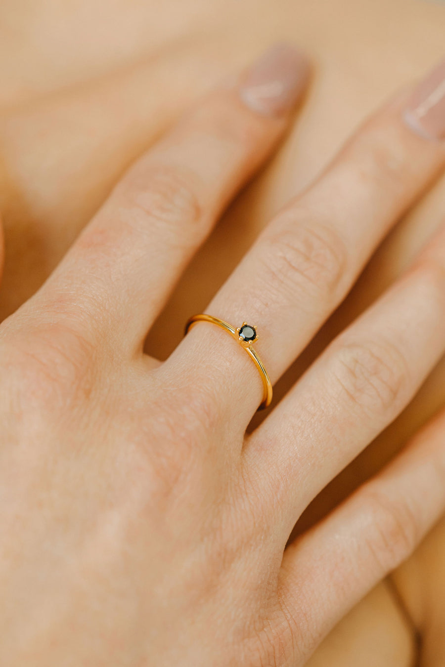 Solitaire Black Spinel Ring - Yellow Gold